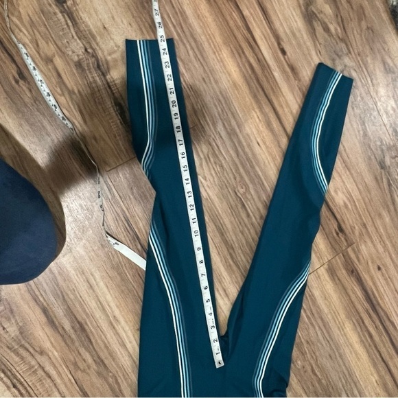 Lululemon Speed Light Tight 25" - Picture 11 of 14